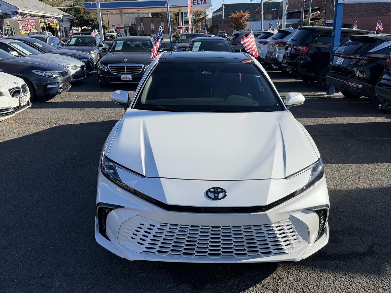 Toyota Camry Hybrid XSE CVT (Natl) 2025