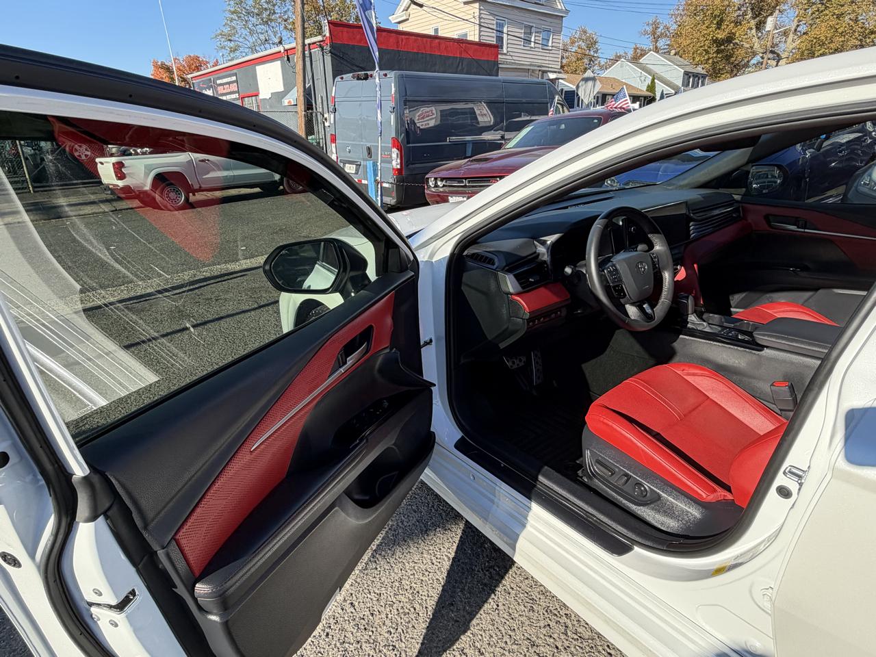 Toyota Camry Hybrid XSE CVT (Natl) 2025