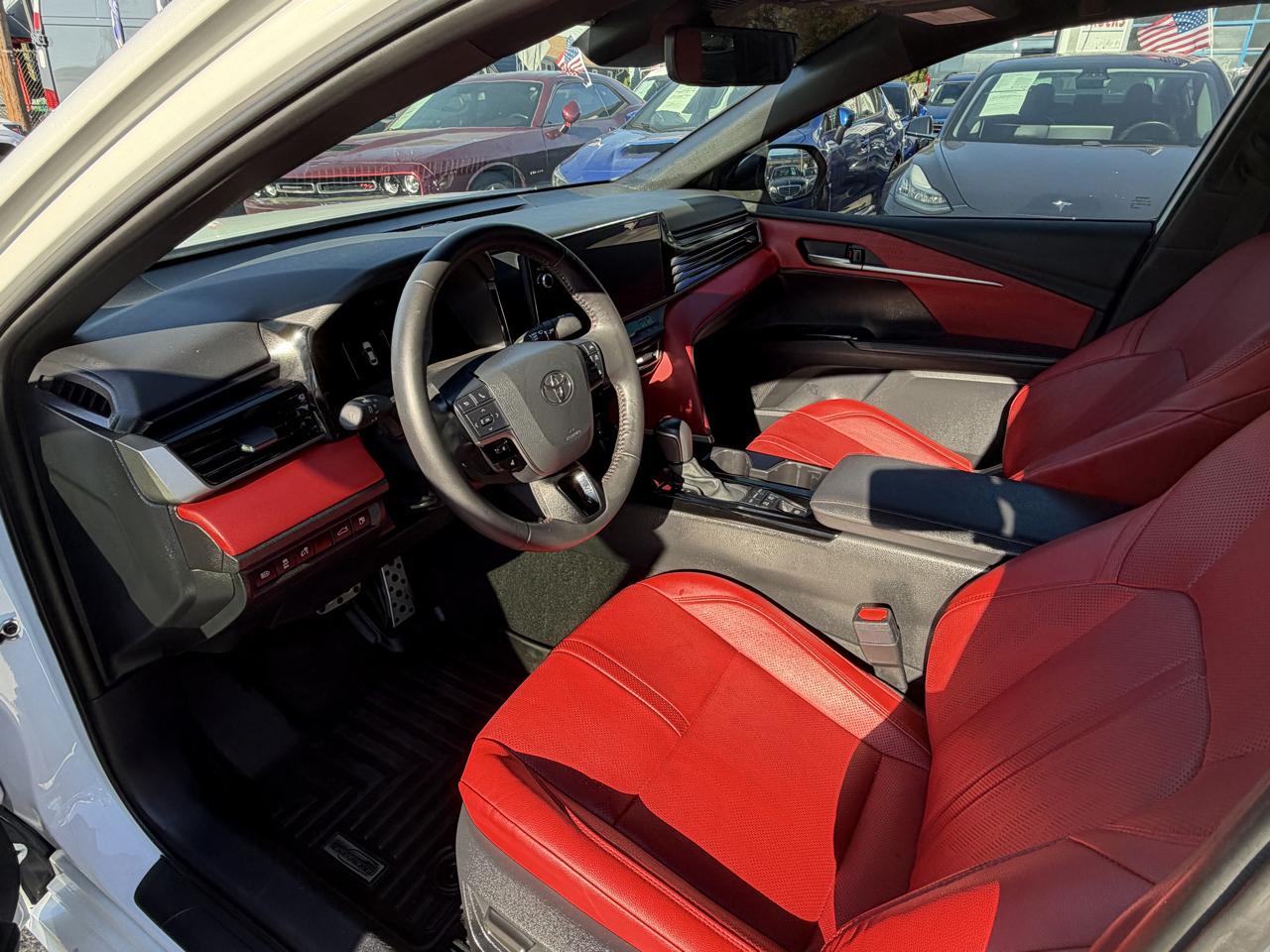 Toyota Camry Hybrid XSE CVT (Natl) 2025