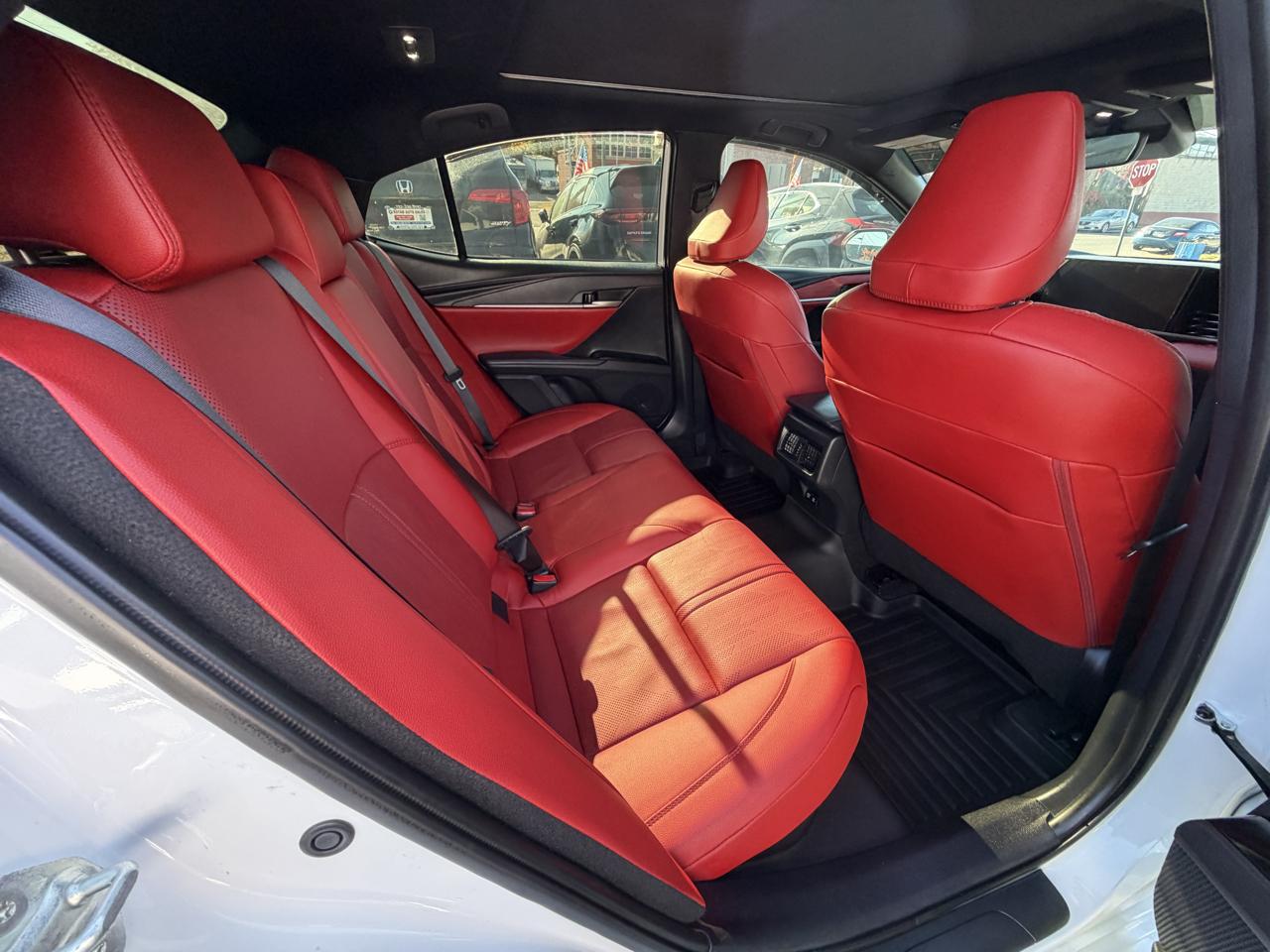 Toyota Camry Hybrid XSE CVT (Natl) 2025