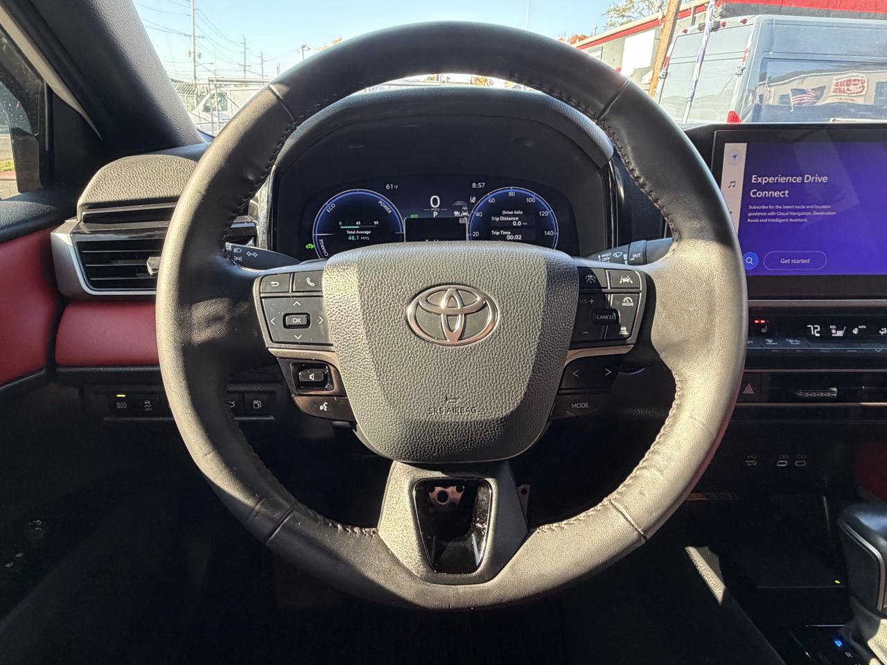 Toyota Camry Hybrid XSE CVT (Natl) 2025