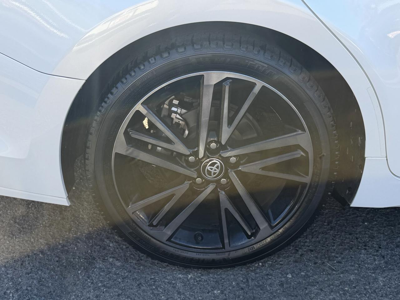 Toyota Camry Hybrid XSE CVT (Natl) 2025