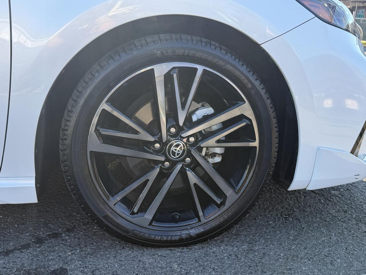 Toyota Camry Hybrid XSE CVT (Natl) 2025