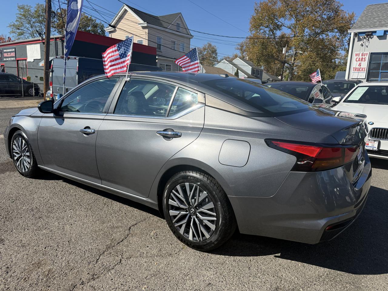 Nissan Altima 2.5 SV 2024