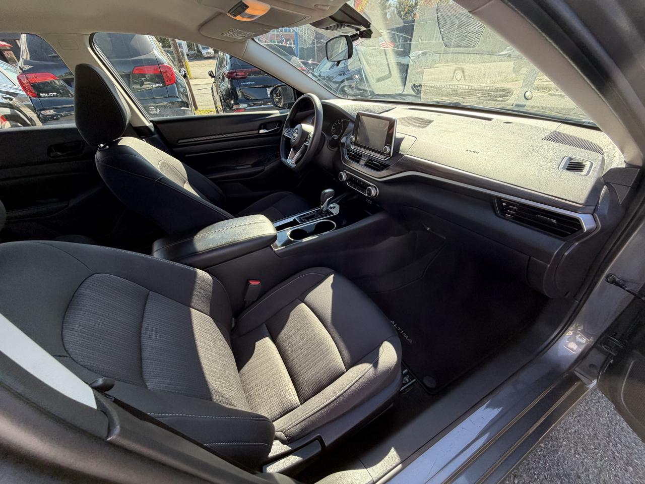 Nissan Altima 2.5 SV 2024