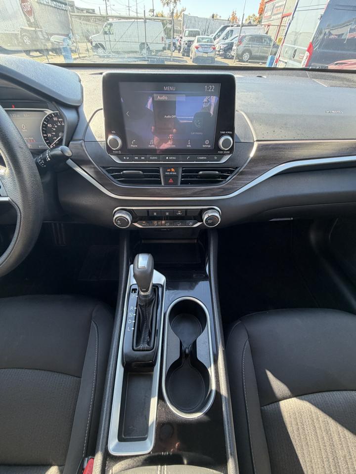 Nissan Altima 2.5 SV 2024