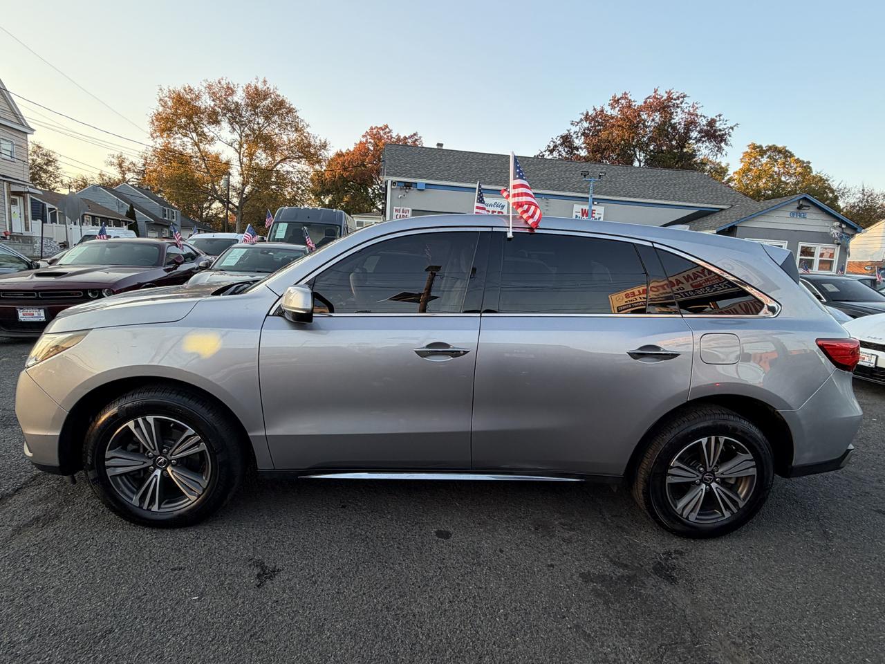 Acura MDX SH-AWD 9-Spd AT 2017