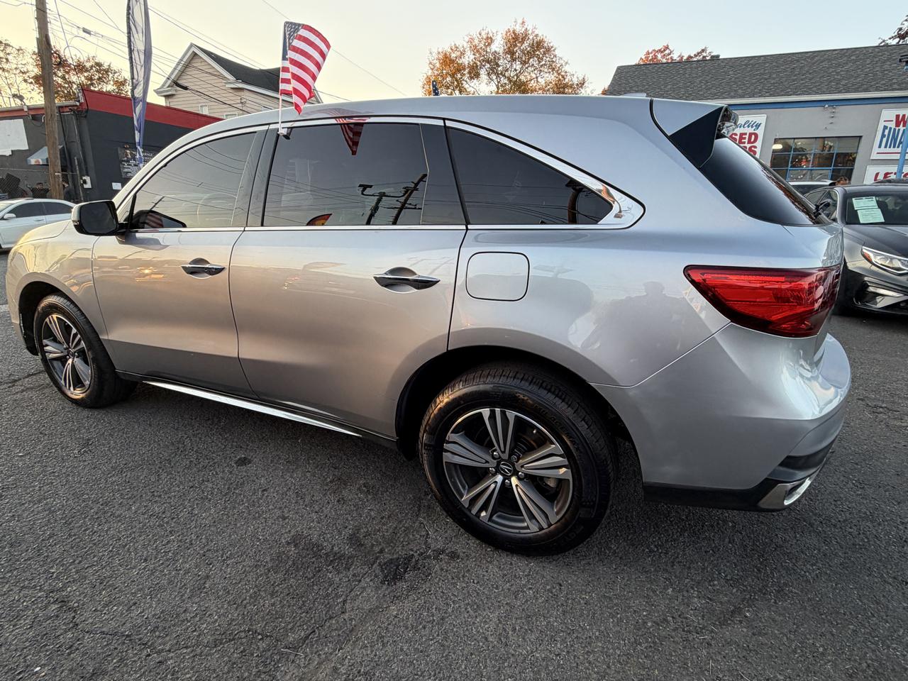 Acura MDX SH-AWD 9-Spd AT 2017