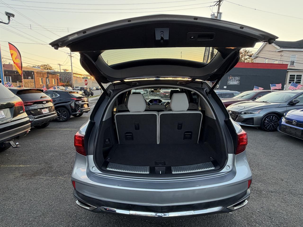 Acura MDX SH-AWD 9-Spd AT 2017