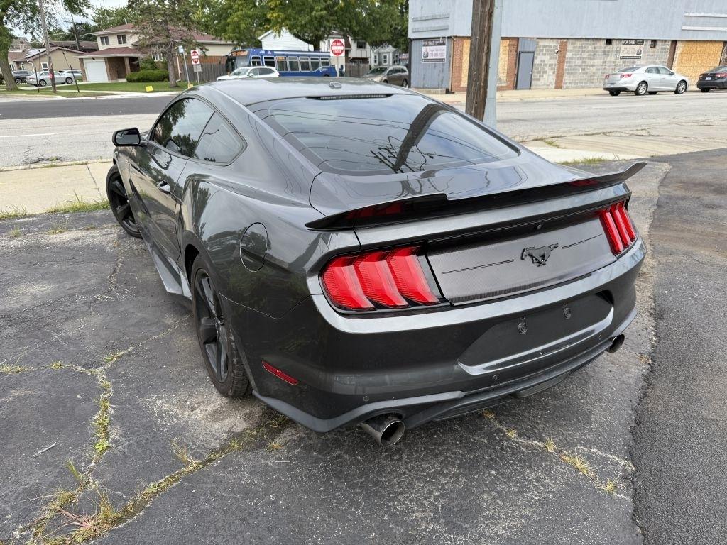 Ford Mustang EcoBoost Coupe 2020