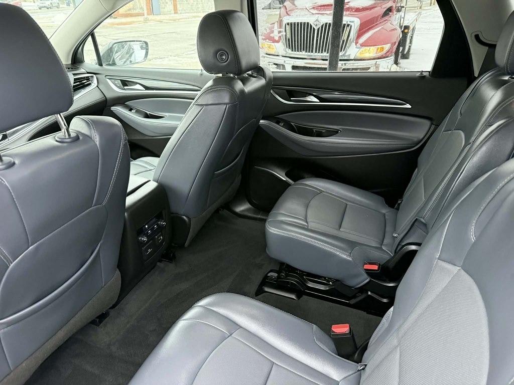 Buick Enclave Essence FWD 2019