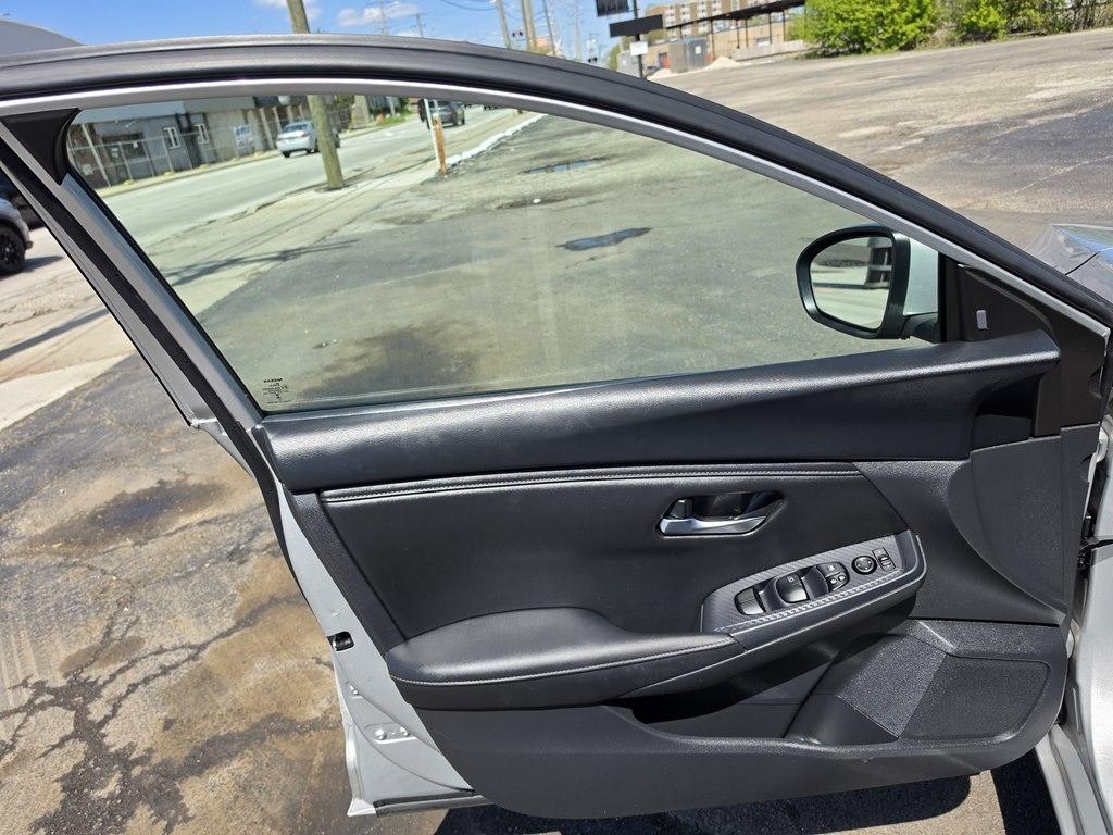 Nissan Sentra SV 2023