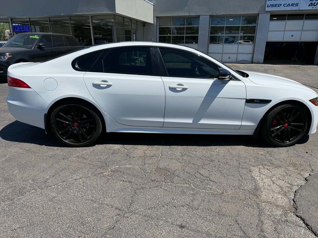 Jaguar XF-Series 35t R-Sport AWD 2017