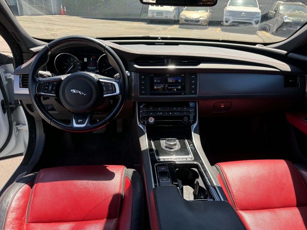 Jaguar XF-Series 35t R-Sport AWD 2017
