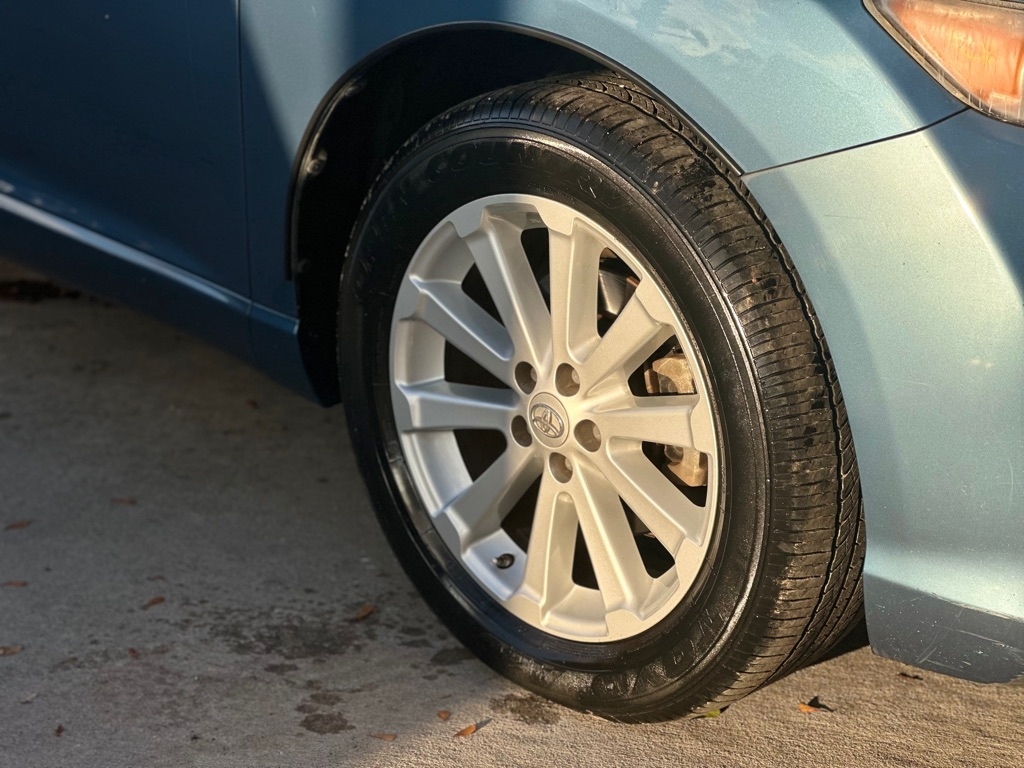 Toyota Venza FWD I4 2011