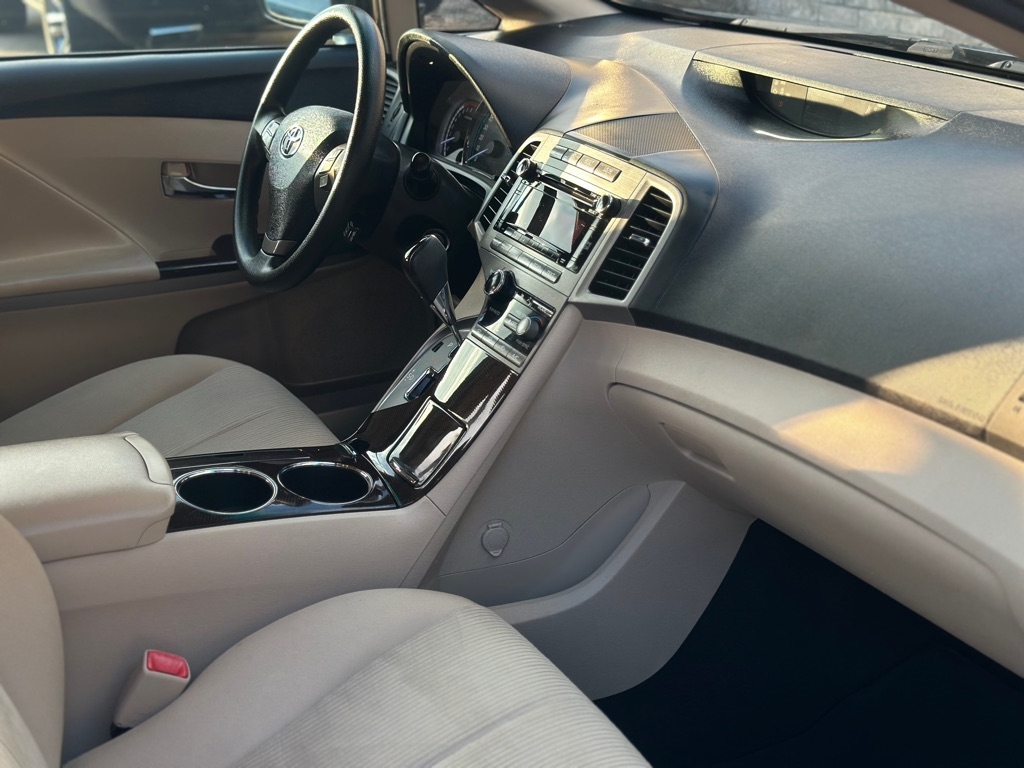 Toyota Venza FWD I4 2011