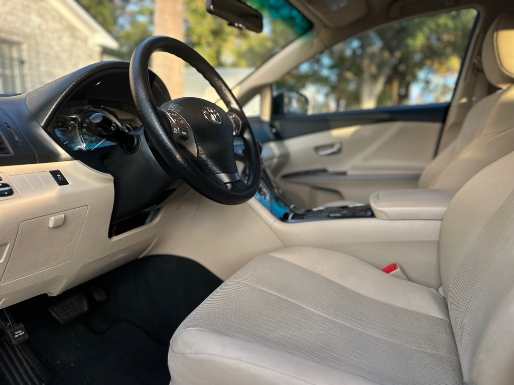 Toyota Venza FWD I4 2011