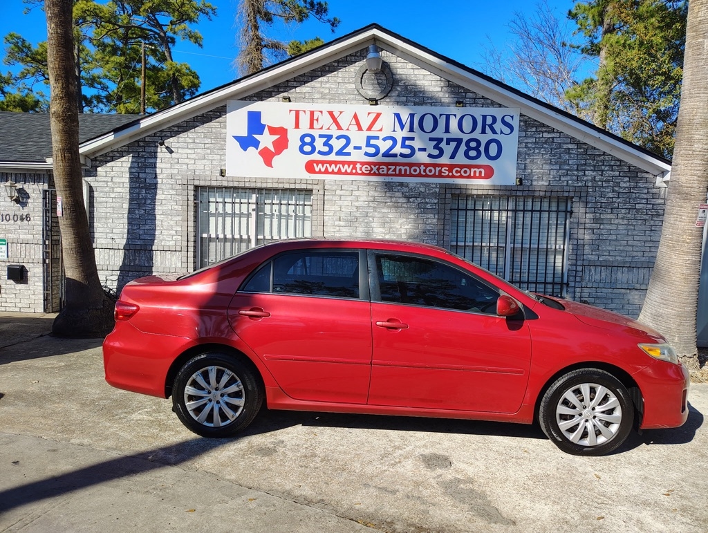 Toyota Corolla L 5-Speed MT 2013