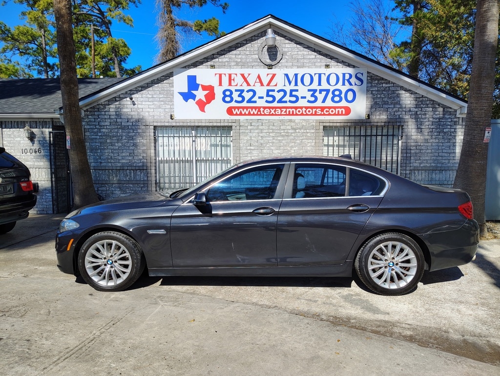 BMW 5-Series 528i 2015