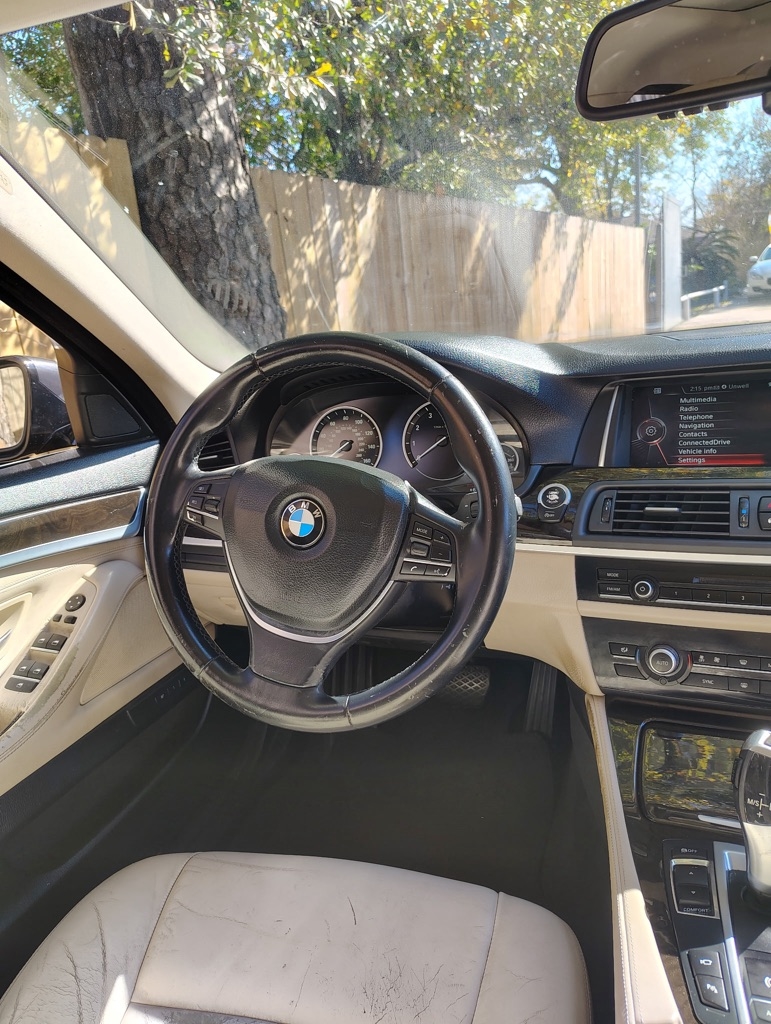 BMW 5-Series 528i 2015