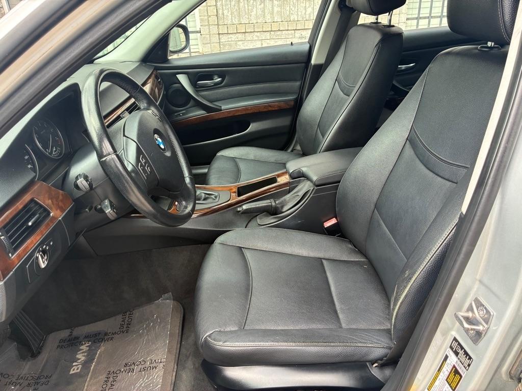 BMW 3-Series 328i 2011
