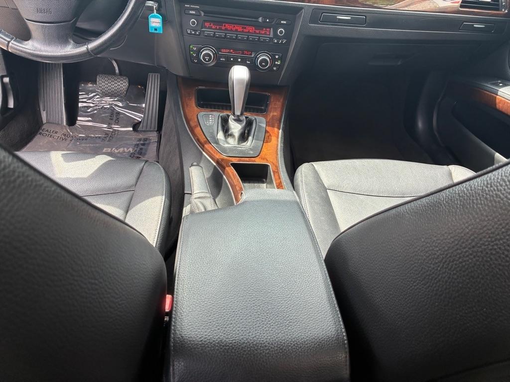 BMW 3-Series 328i 2011