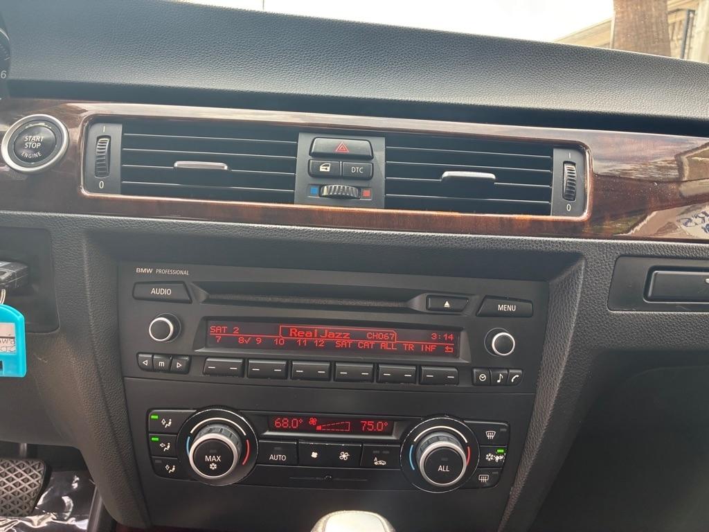 BMW 3-Series 328i 2011