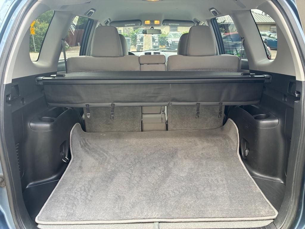 Toyota RAV4 Base I4 2WD 2012