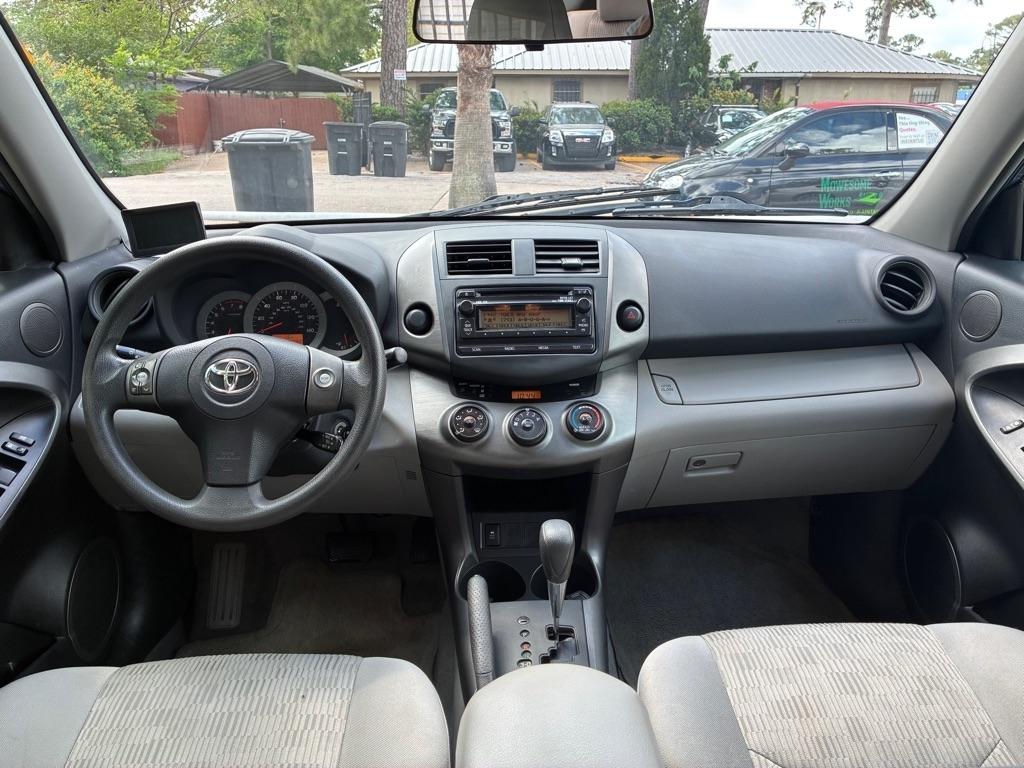 Toyota RAV4 Base I4 2WD 2012
