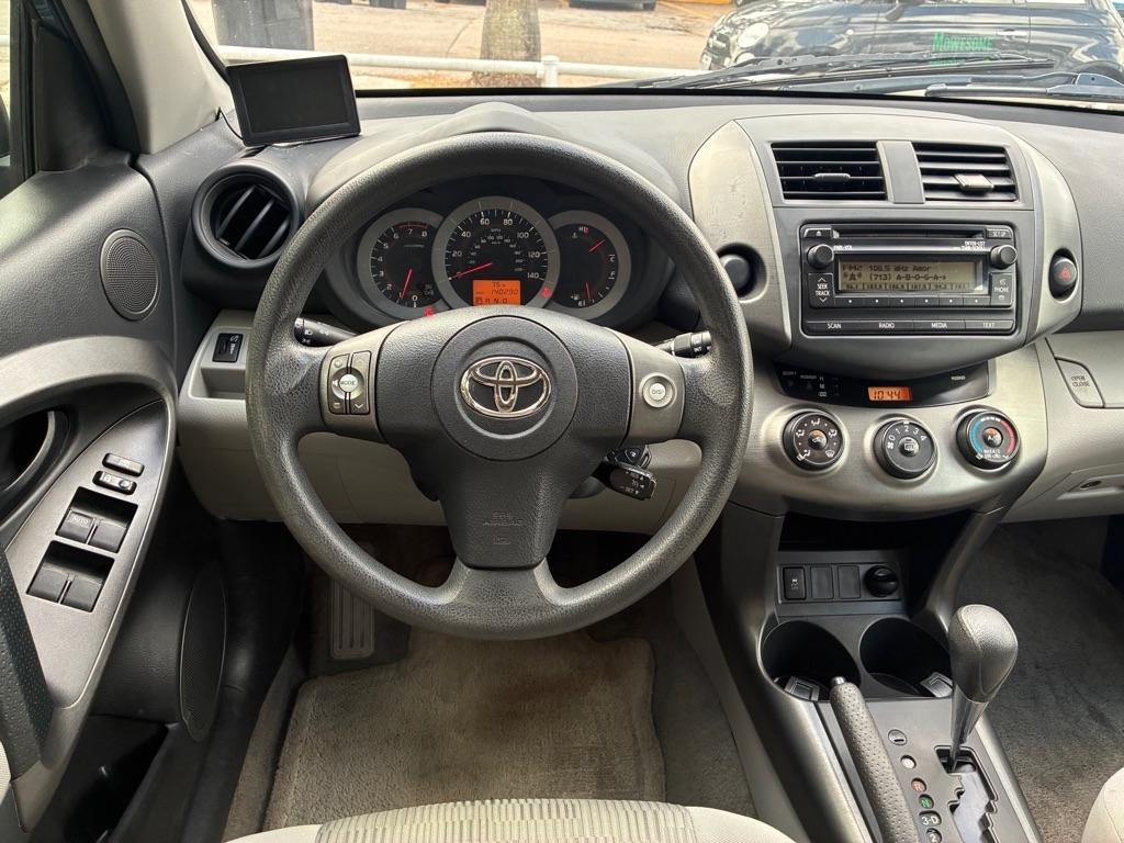 Toyota RAV4 Base I4 2WD 2012