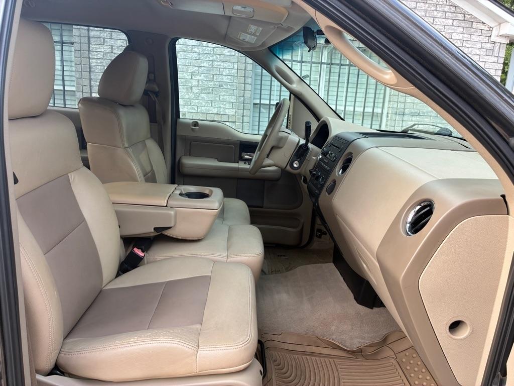 Ford F-150 XLT SuperCrew 2WD 2006