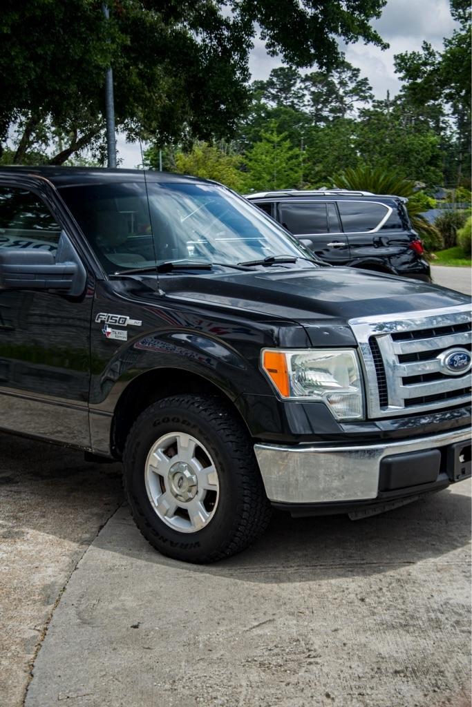 Ford F-150 XL SuperCab 8-ft. Bed 2WD 2010