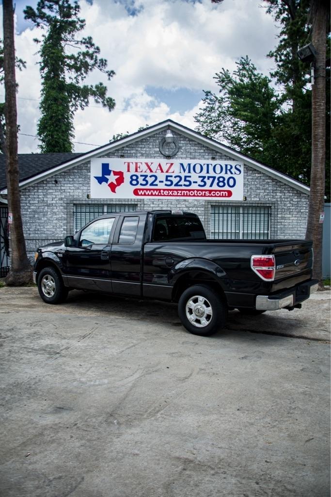 Ford F-150 XL SuperCab 8-ft. Bed 2WD 2010