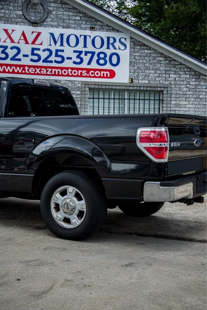 Ford F-150 XL SuperCab 8-ft. Bed 2WD 2010