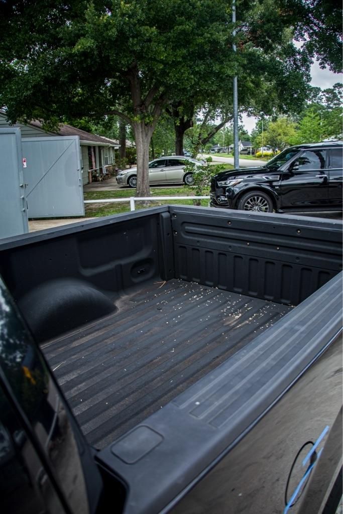 Ford F-150 XL SuperCab 8-ft. Bed 2WD 2010
