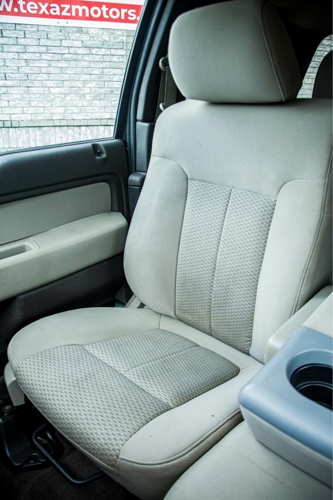 Ford F-150 XL SuperCab 8-ft. Bed 2WD 2010