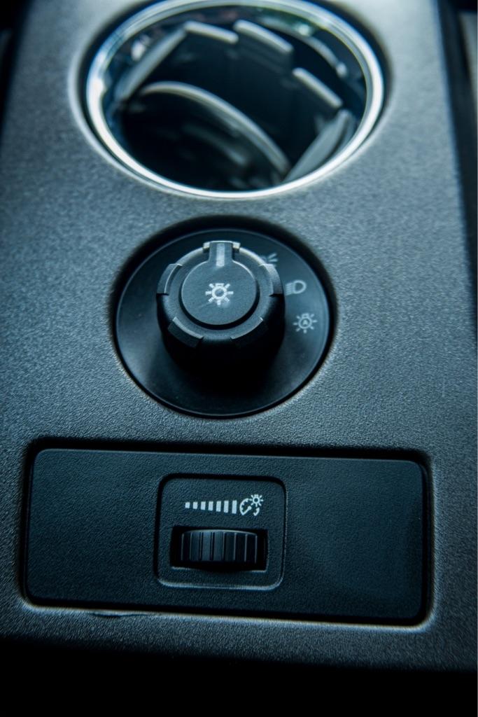 Ford F-150 XL SuperCab 8-ft. Bed 2WD 2010