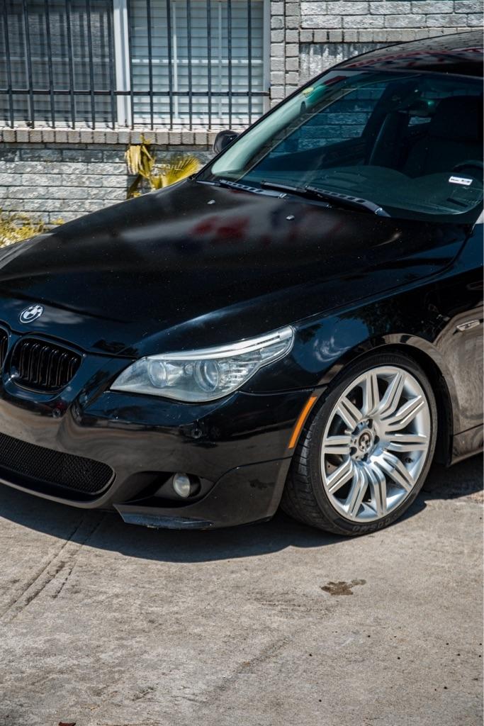 BMW 5-Series 550i 2008