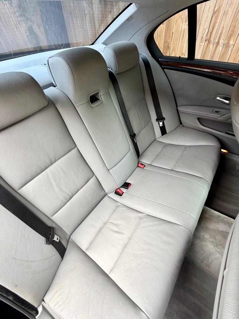 BMW 5-Series 550i 2008