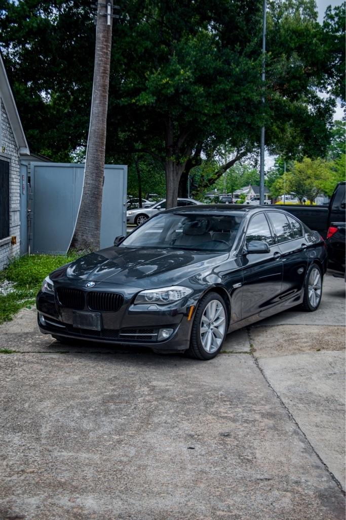 BMW 5-Series 535i 2011