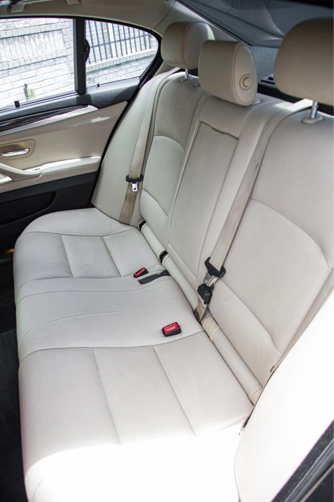BMW 5-Series 535i 2011
