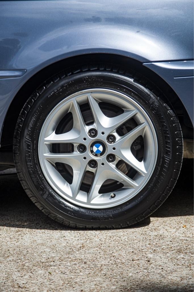 BMW 3-Series 325Ci convertible 2004