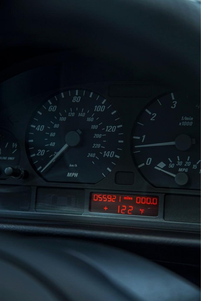 BMW 3-Series 325Ci convertible 2004