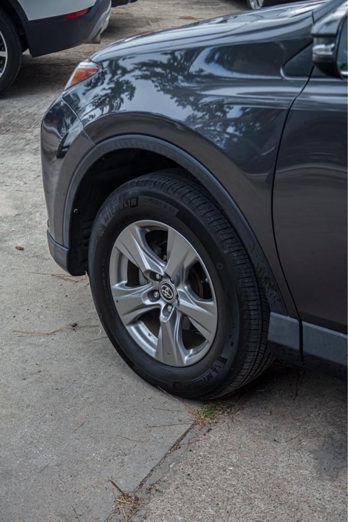Toyota RAV4 XLE FWD 2016