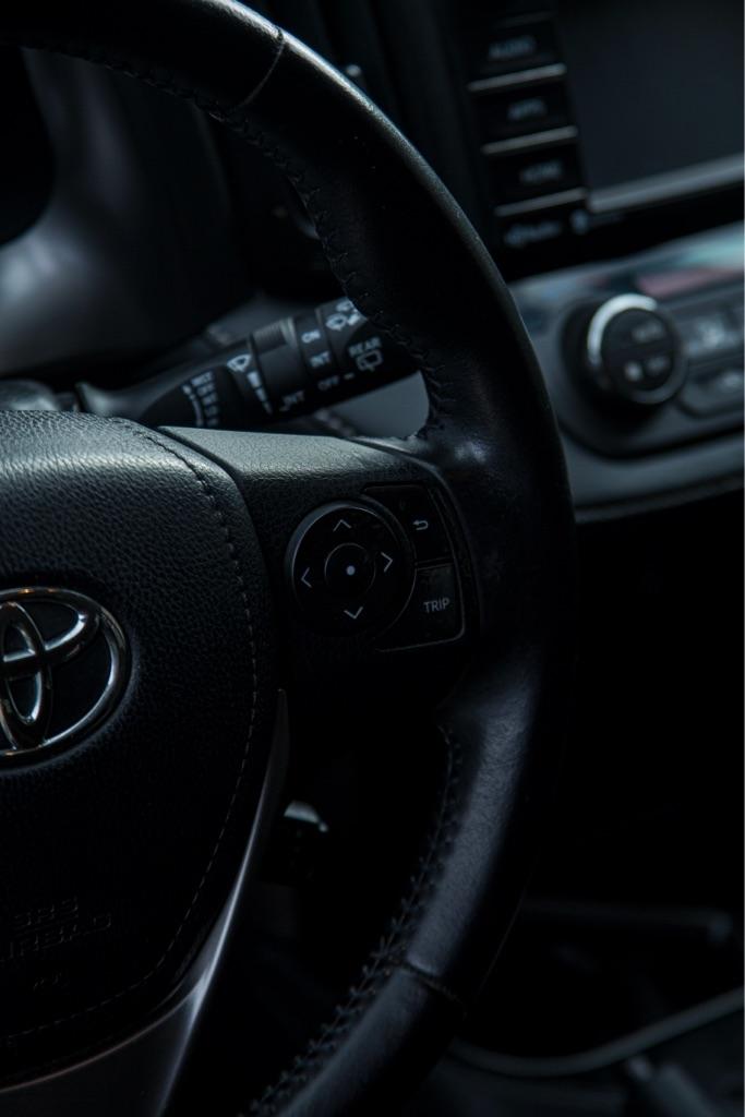 Toyota RAV4 XLE FWD 2016