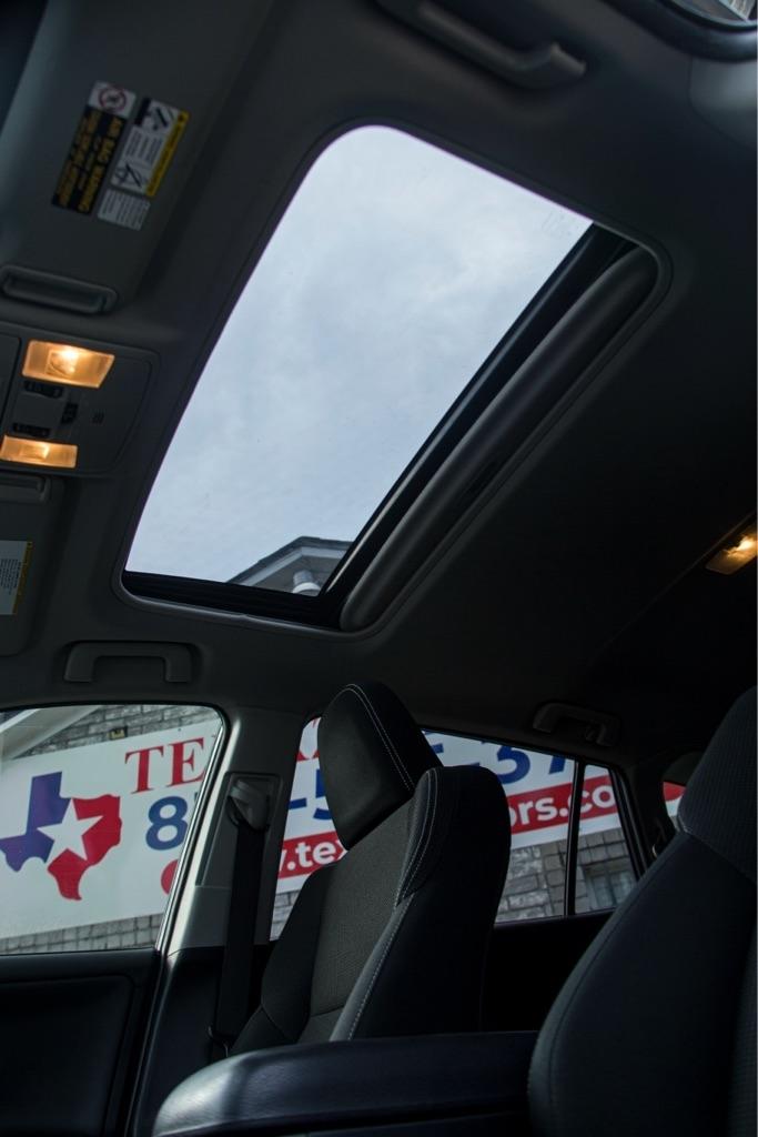 Toyota RAV4 XLE FWD 2016
