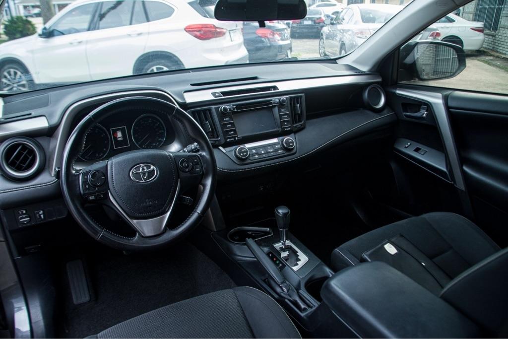 Toyota RAV4 XLE FWD 2016