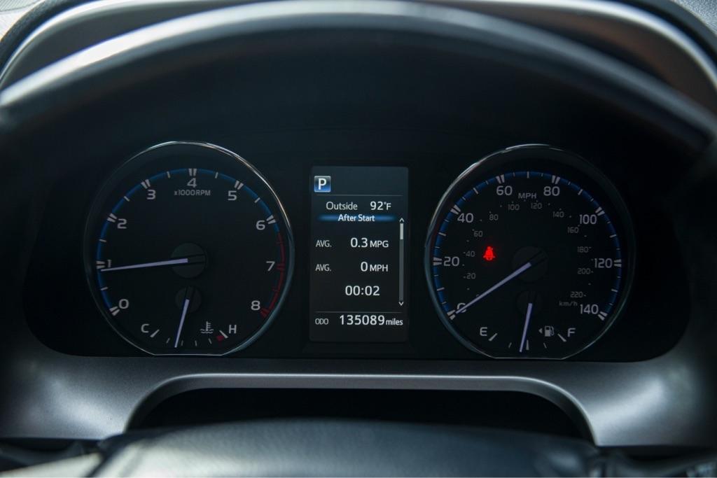 Toyota RAV4 XLE FWD 2016
