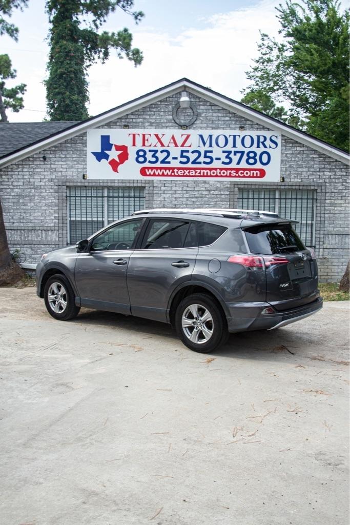 Toyota RAV4 XLE FWD 2016