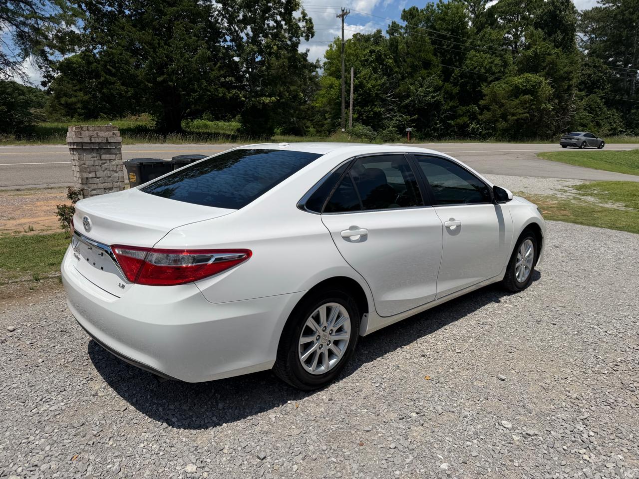 Toyota Camry 4dr Sdn I4 Auto XLE (Natl) 2015